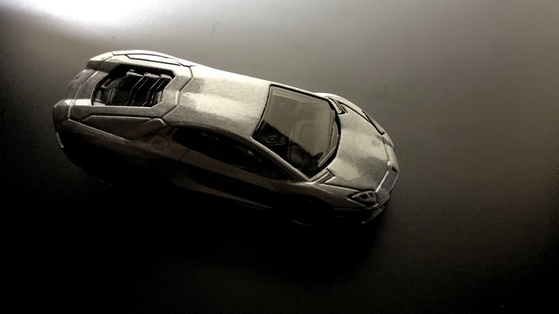 Illustration for article titled A silver Lambo
